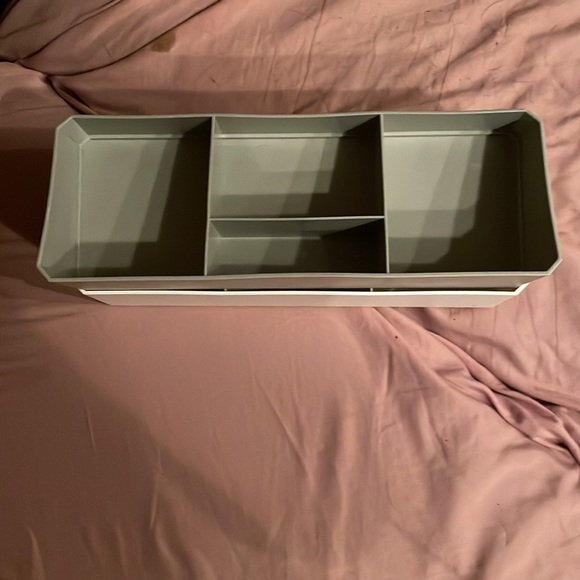 Makeup Storage Containers - Picture 2 of 4